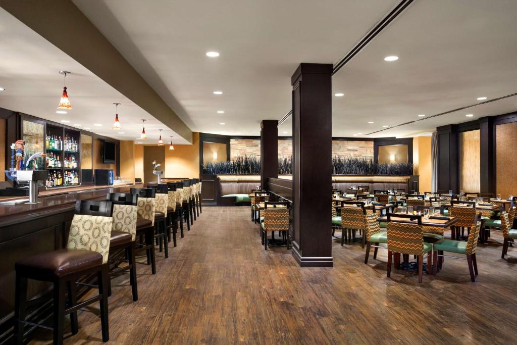 DoubleTree by Hilton DFW Airport North photo 4