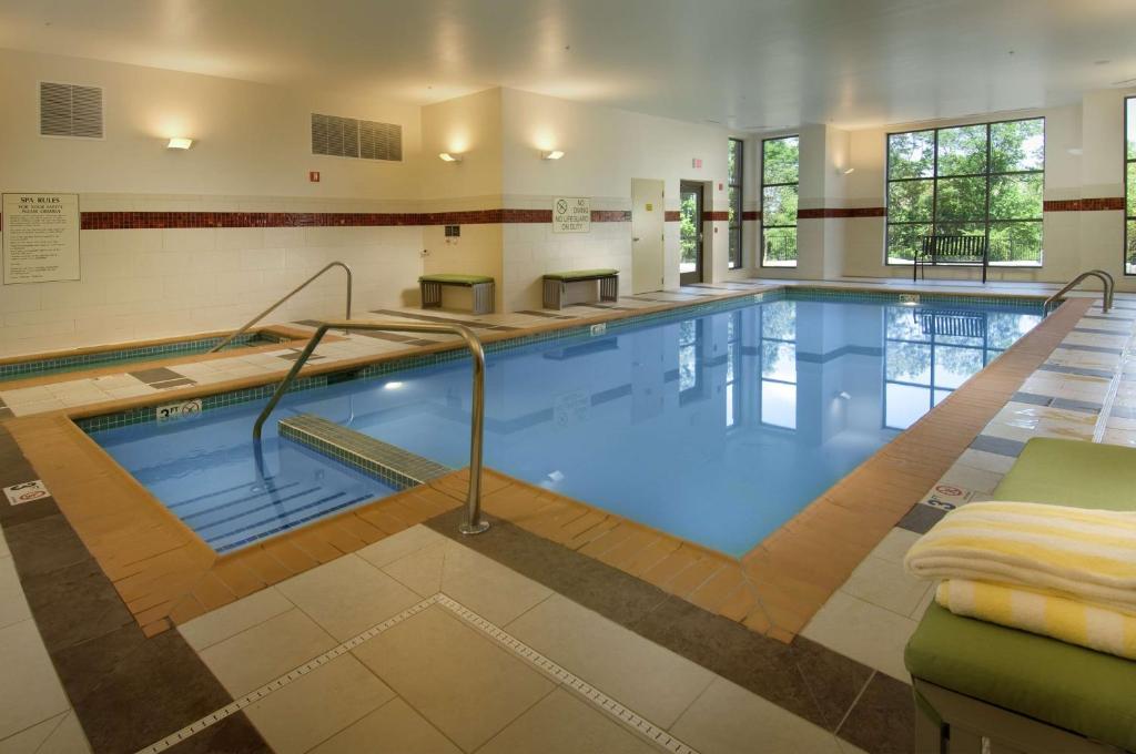 DoubleTree by Hilton Dulles Airport-Sterling photo 3