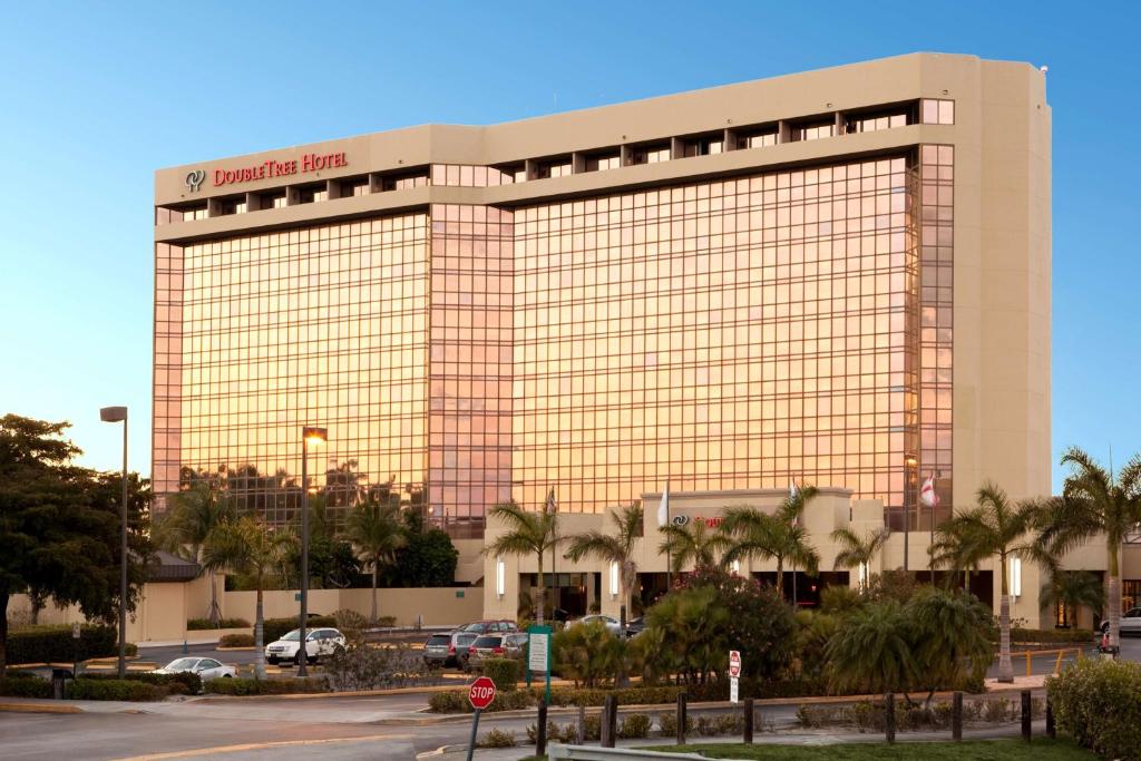 DoubleTree by Hilton Hotel Miami Airport & Convention Center photo 4