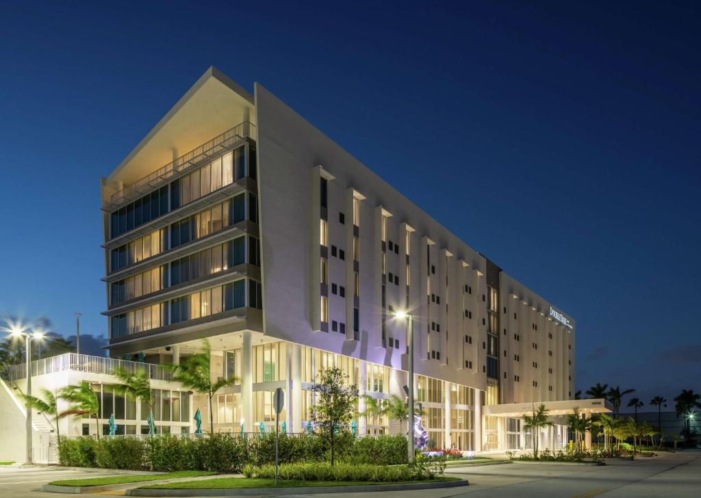 DoubleTree by Hilton Miami Doral, photo 1
