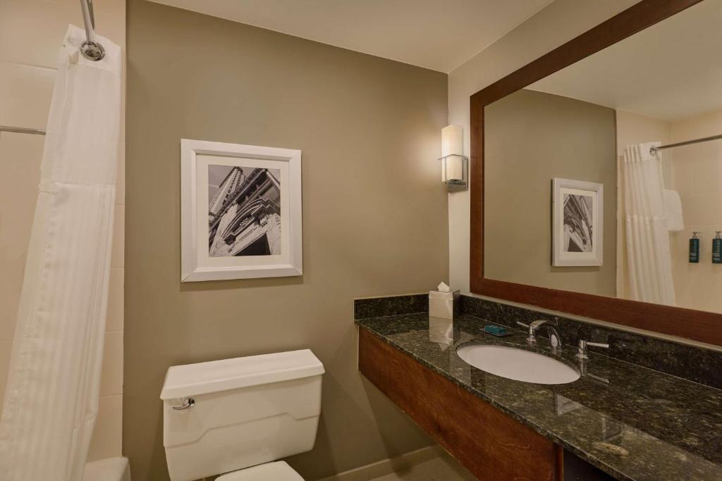 DoubleTree by Hilton Minneapolis Airport, MN photo 3