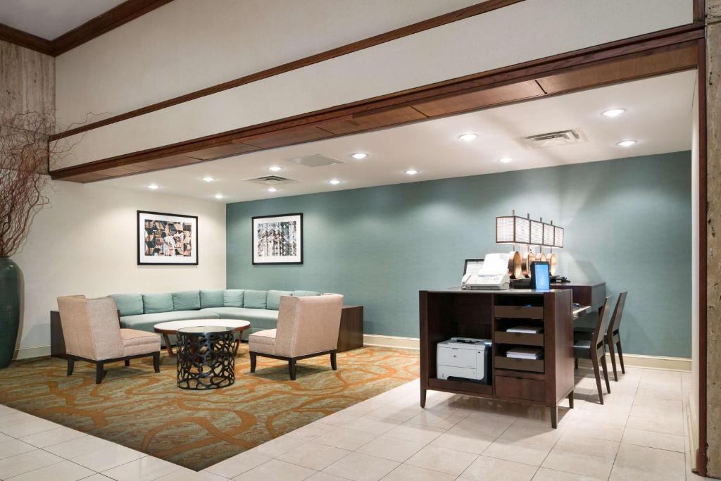 DoubleTree by Hilton Philadelphia Airport photo 2