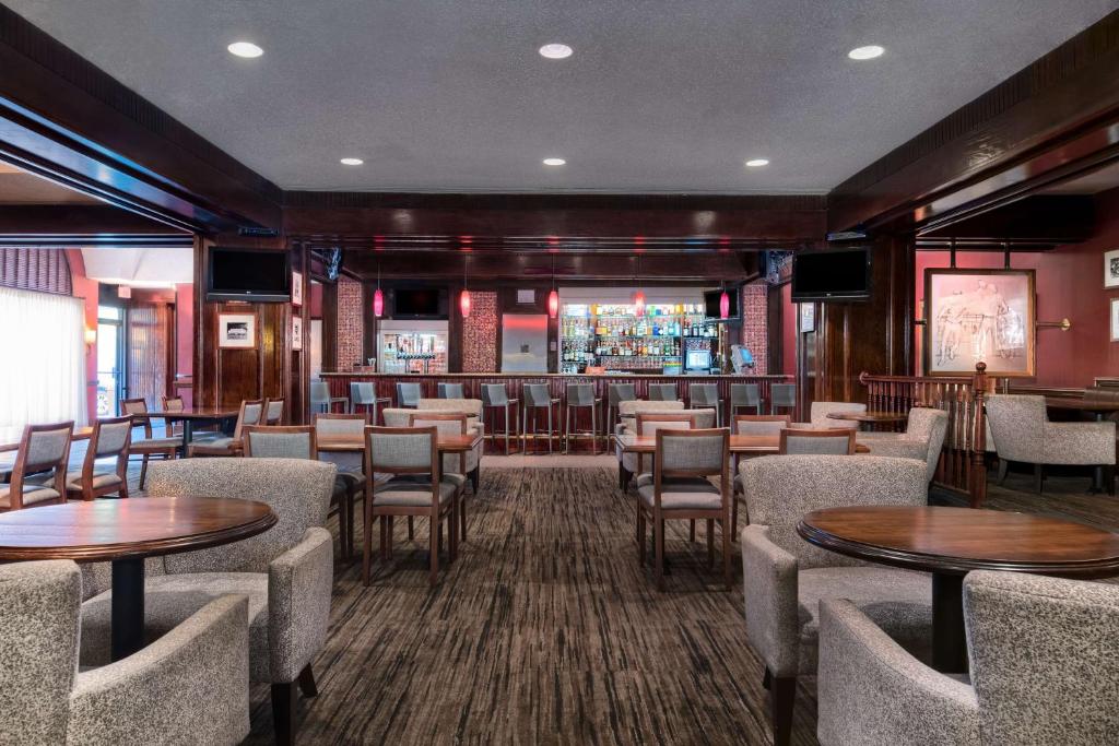 DoubleTree by Hilton Philadelphia Airport photo 4