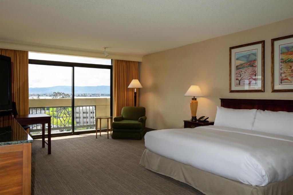 DoubleTree by Hilton San Jose photo 2