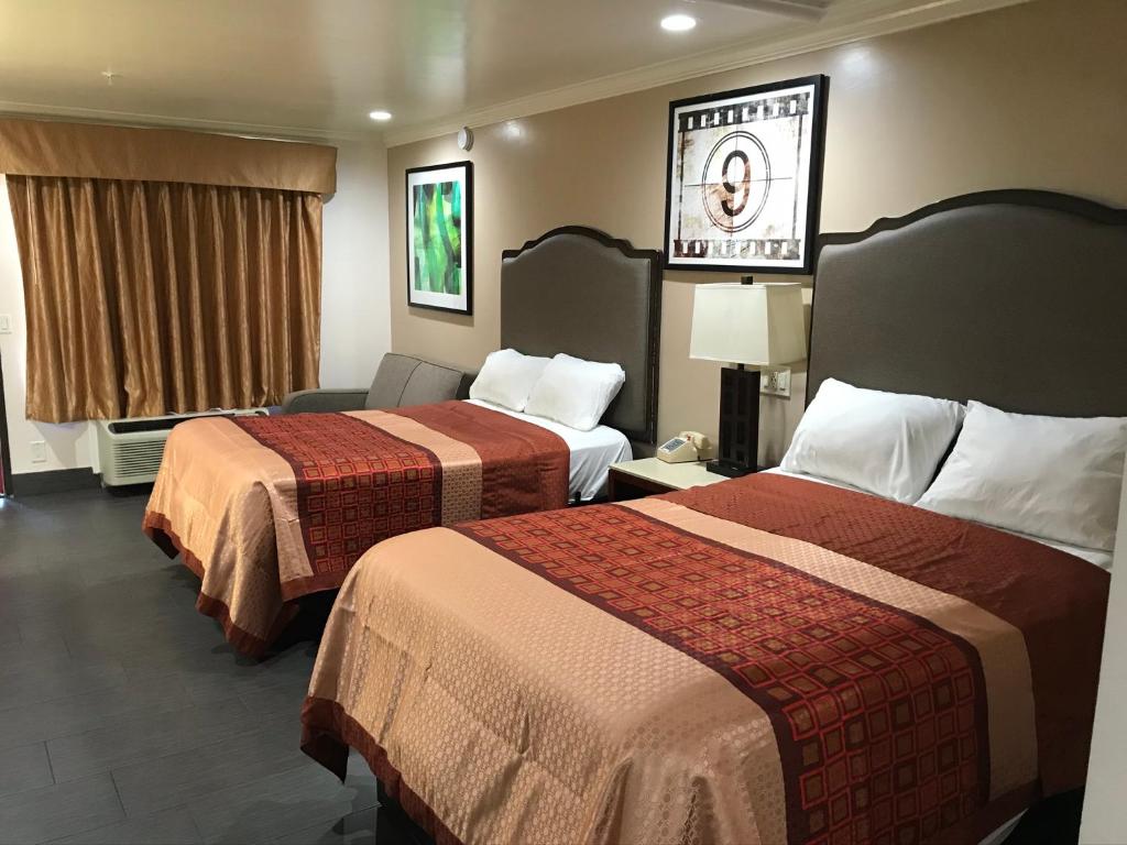 Economy Inn LAX photo 2