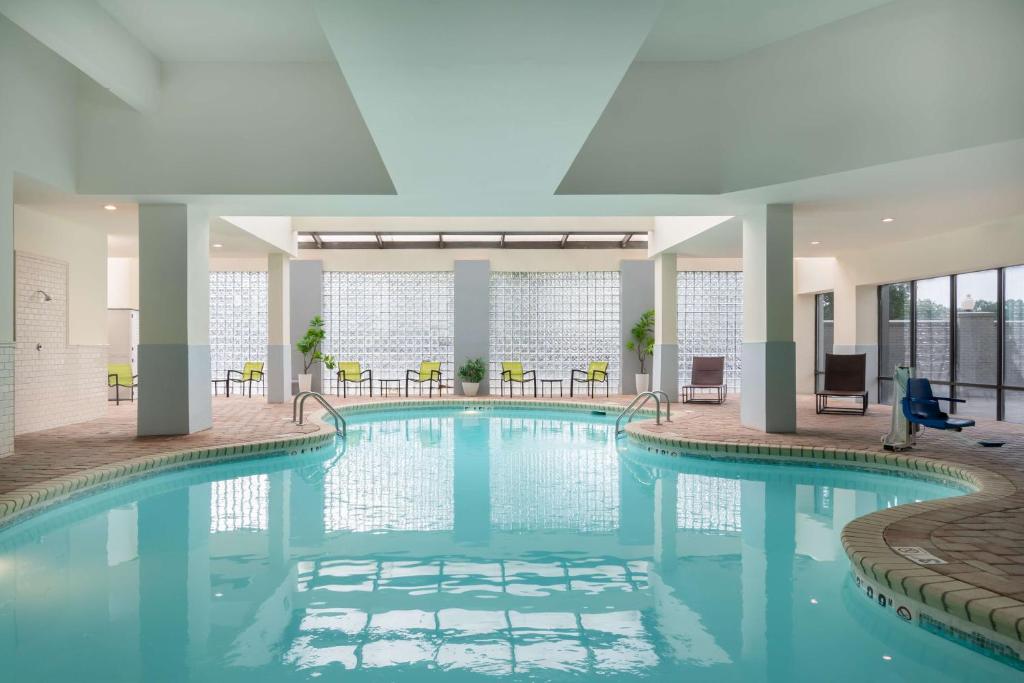 Embassy Suites Charlotte photo 4