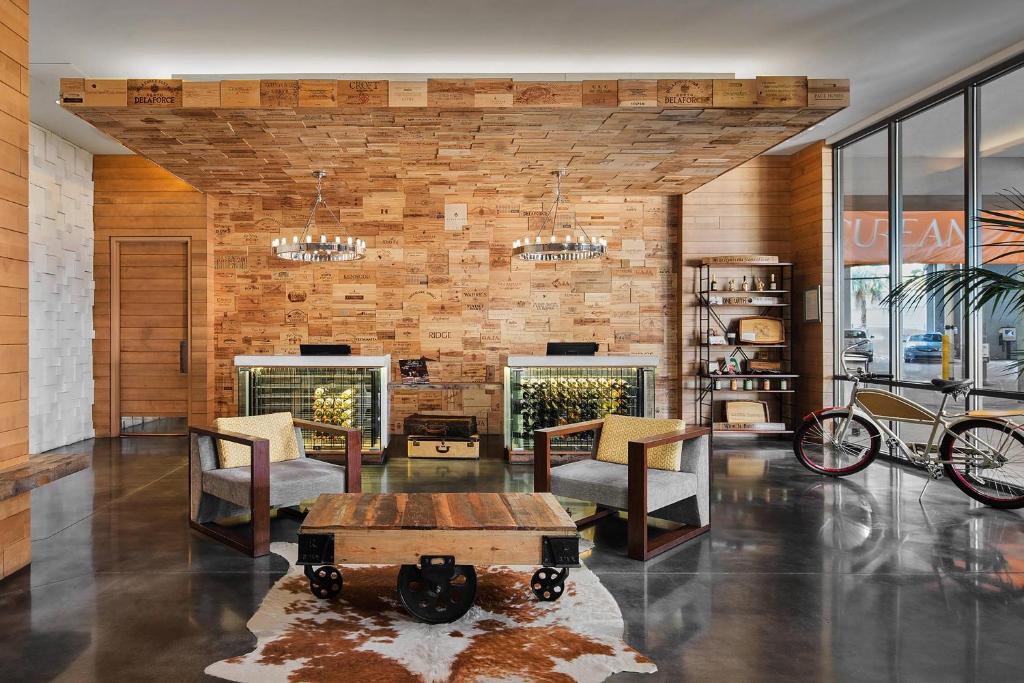 Epicurean Hotel, Autograph Collection, photo 1
