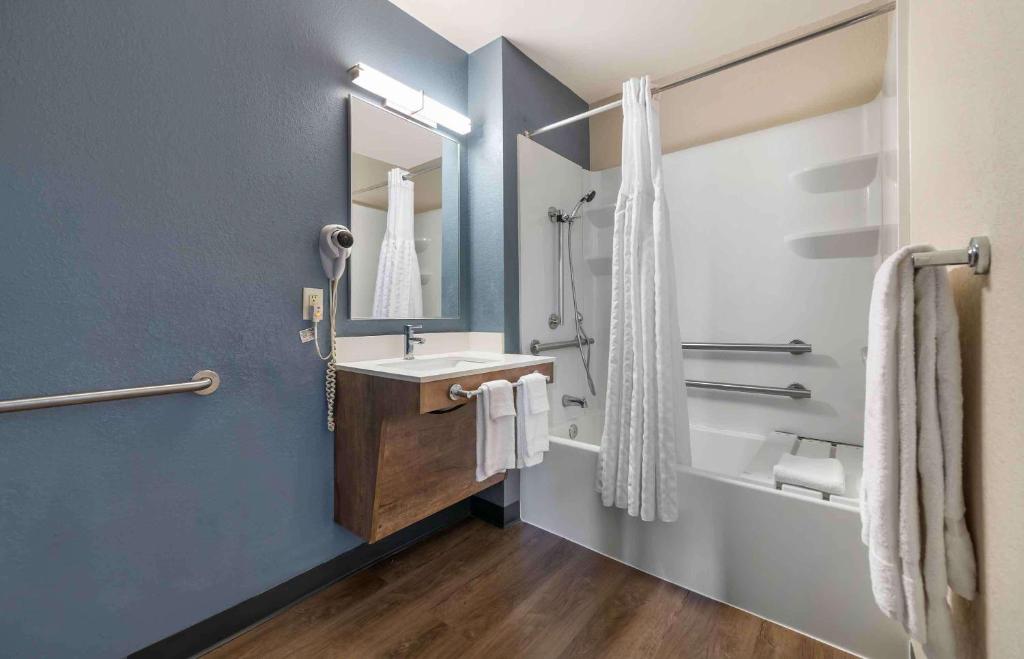 Extended Stay America Premier Suites - Miami - Airport - Doral - 25th Street photo 2