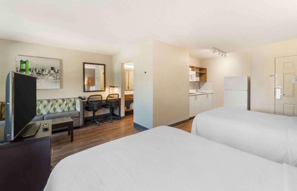 Extended Stay America Premier Suites - Miami - Airport - Doral - 25th Street photo 3