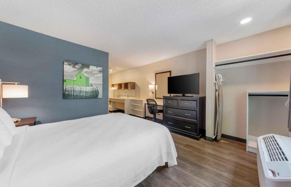 Extended Stay America Premier Suites - Miami - Airport - Doral - 87th Avenue South photo 4