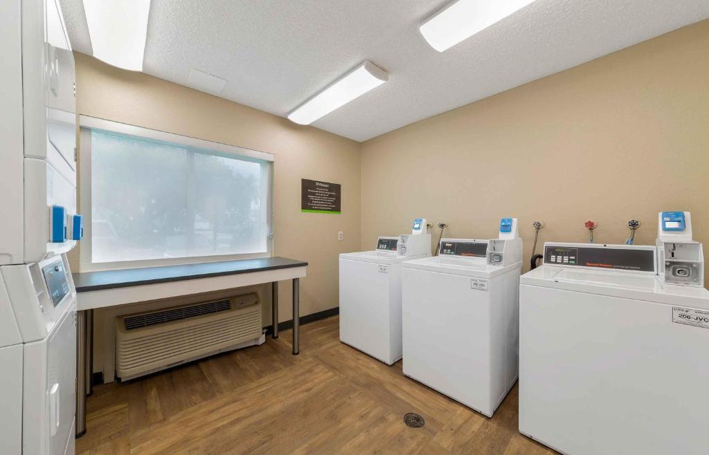 Extended Stay America Premier Suites - Miami - Airport - Miami Springs photo 3