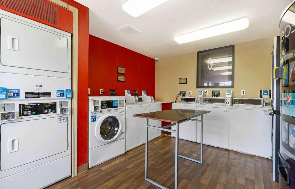 Extended Stay America Select Suites - Baltimore - BWI Airport - International Dr photo 4