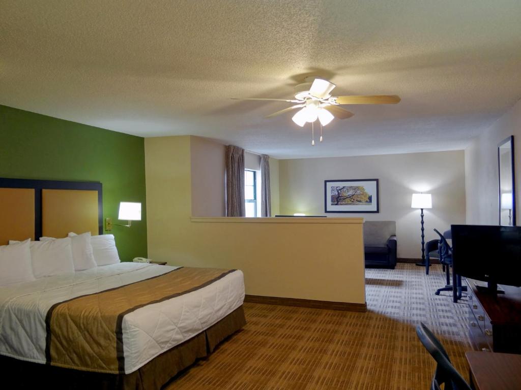 Extended Stay America Suites - Baltimore - BWI Airport - Aero Dr photo 2