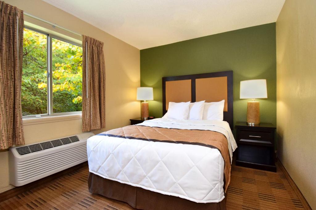 Extended Stay America Suites - Cleveland - Middleburg Heights photo 2