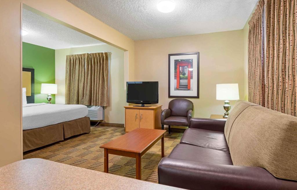 Extended Stay America Suites - Cleveland - Middleburg Heights photo 4