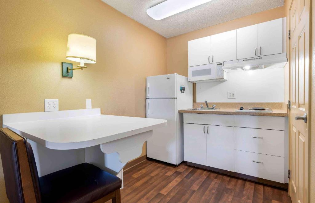 Extended Stay America Suites - Sacramento - South Natomas photo 2