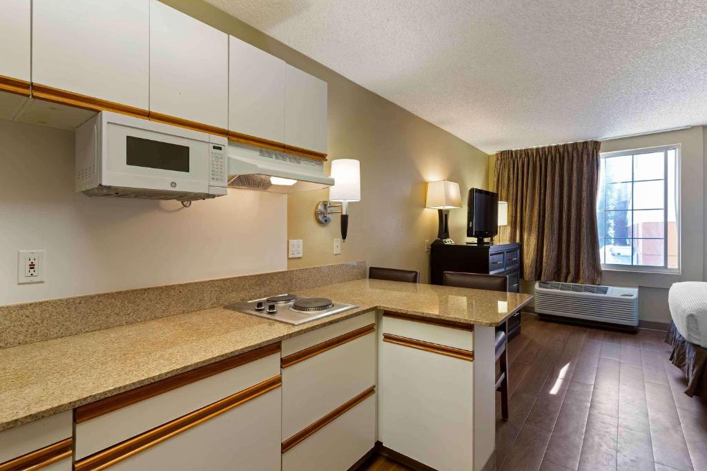 Extended Stay America Suites - San Jose - Downtown photo 3