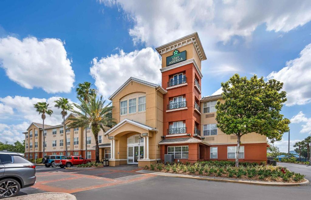 Extended Stay America Suites - Tampa - Airport - N Westshore Blvd, photo 1