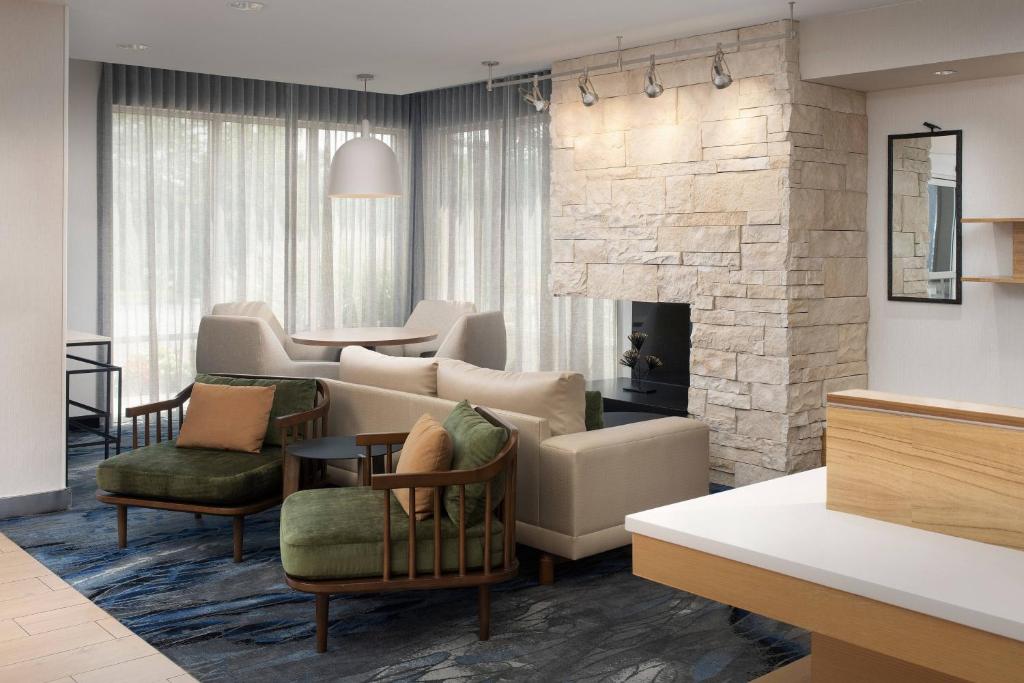 Fairfield Inn & Suites Baltimore BWI Airport photo 2