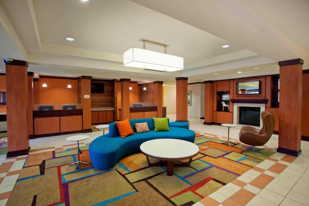 Fairfield Inn & Suites by Marriott Detroit Metro Airport Romulus photo 4