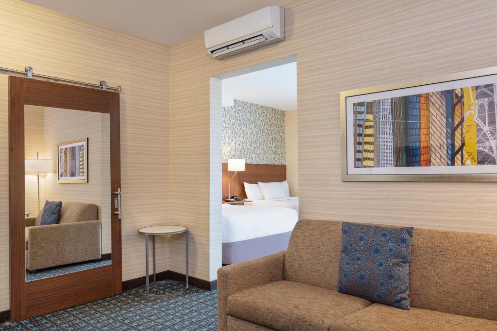 Fairfield Inn & Suites by Marriott Los Angeles LAX/El Segundo photo 2