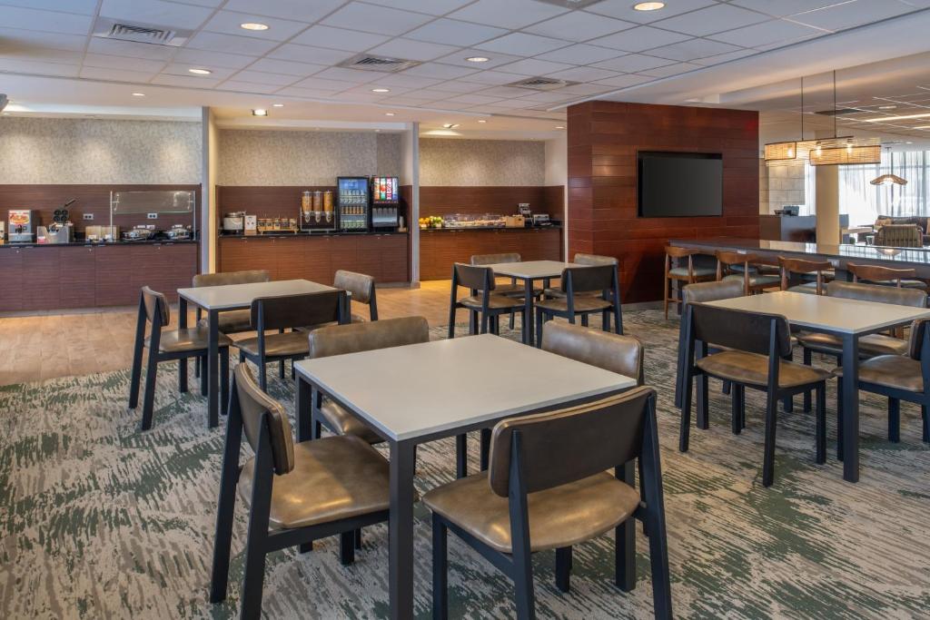 Fairfield Inn & Suites by Marriott Tampa Westshore/Airport photo 2