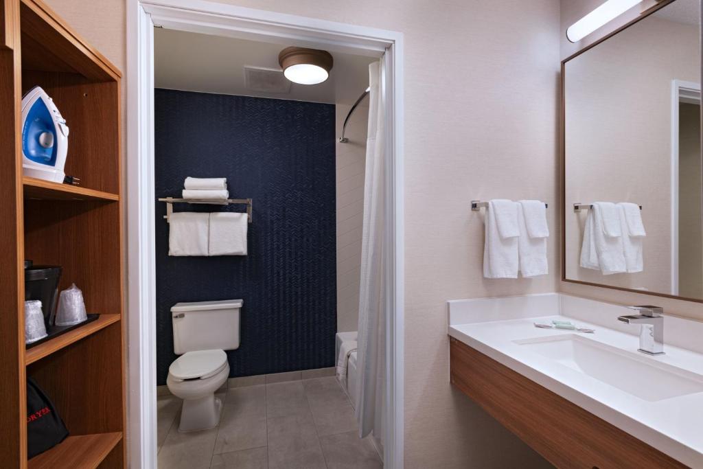 Fairfield Inn & Suites Kansas City Airport photo 3