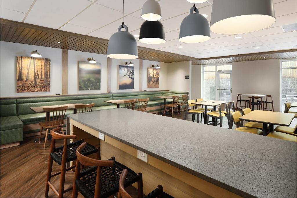 Fairfield Inn & Suites Raleigh Durham Airport Research Triangle Park photo 4