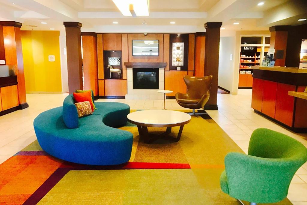 Fairfield Inn and Suites Sacramento Airport Natomas, photo 1