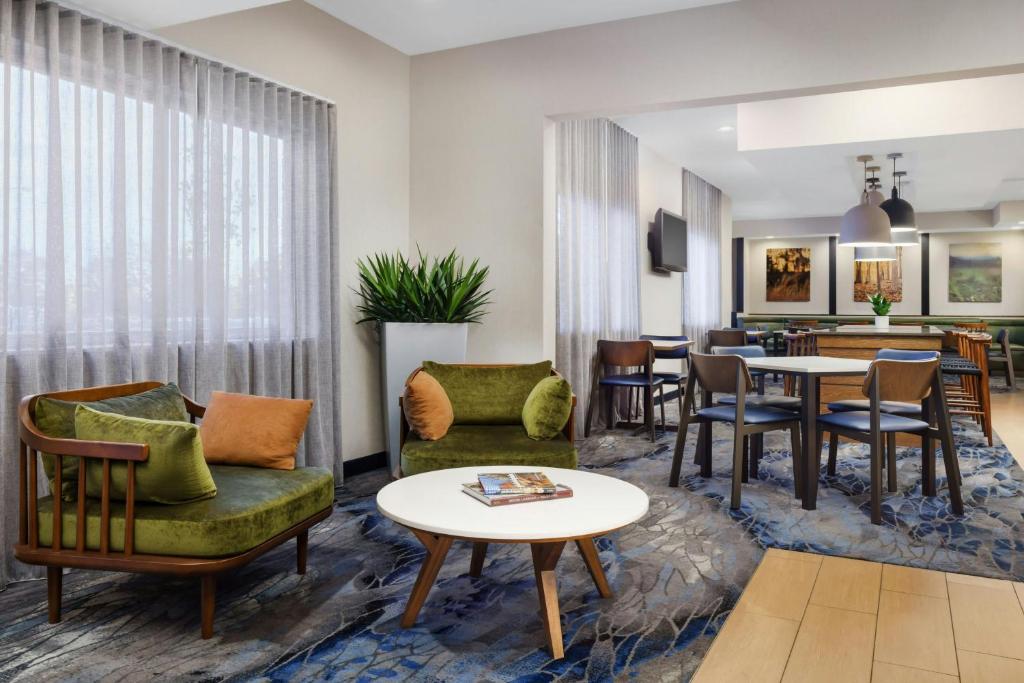 Fairfield Inn by Marriott Philadelphia Airport photo 4