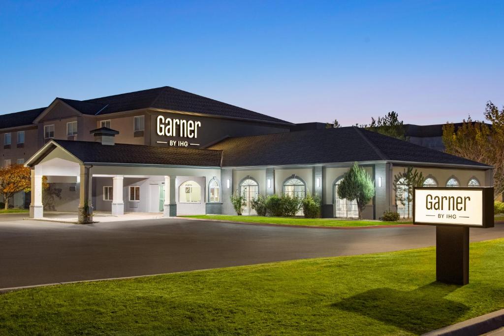 Garner Hotel Salt Lake City Airport by IHG photo 3