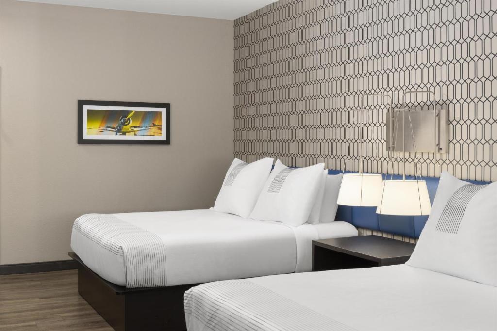 GLo Best Western Nashville Airport, photo 1