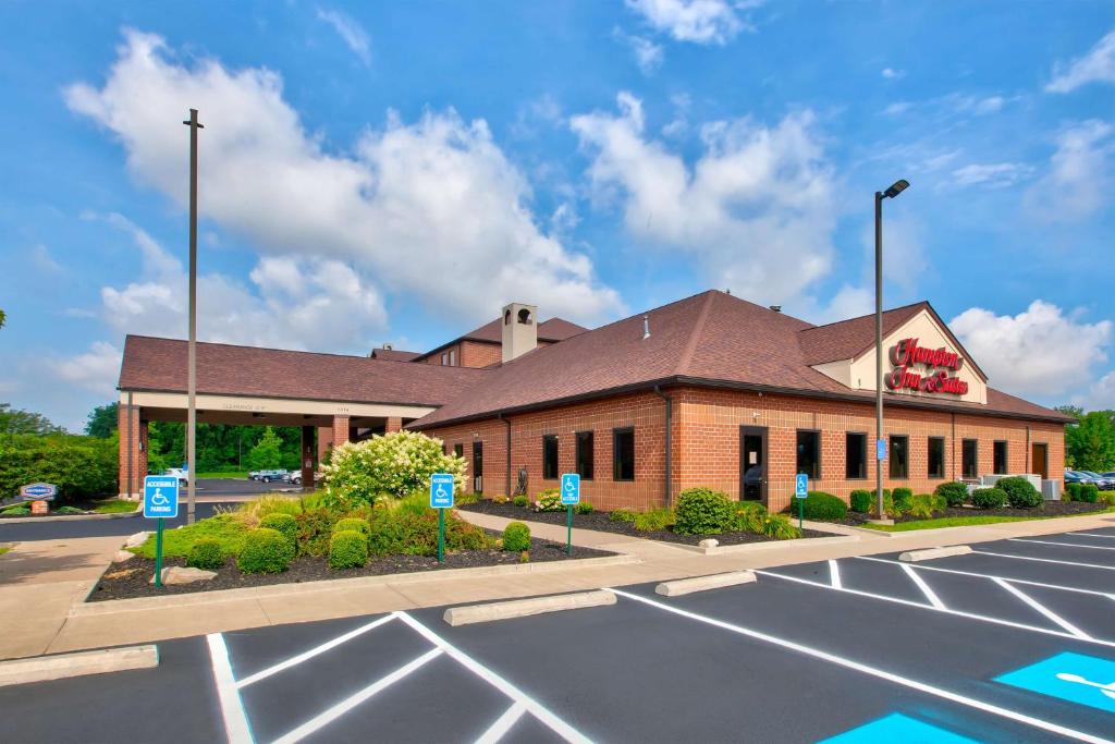 Hampton Inn & Suites Cleveland-Airport/Middleburg Heights, photo 1