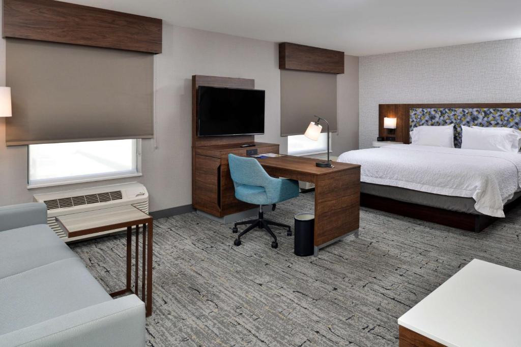 Hampton Inn & Suites Las Vegas Airport photo 2