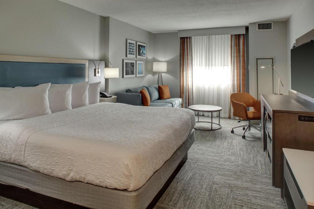 Hampton Inn & Suites Miami Airport South/Blue Lagoon photo 2