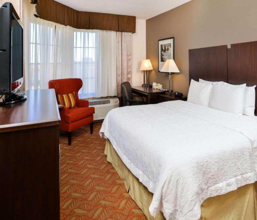 Hampton Inn & Suites San Francisco-Burlingame-Airport South photo 2