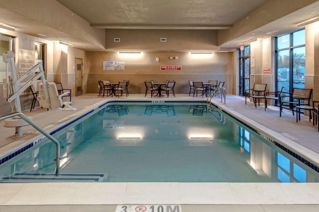 Hampton Inn & Suites San Jose Airport photo 4