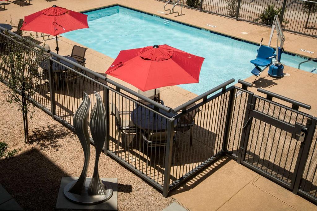 Hampton Inn & Suites Tempe/Phoenix Airport, Az photo 3