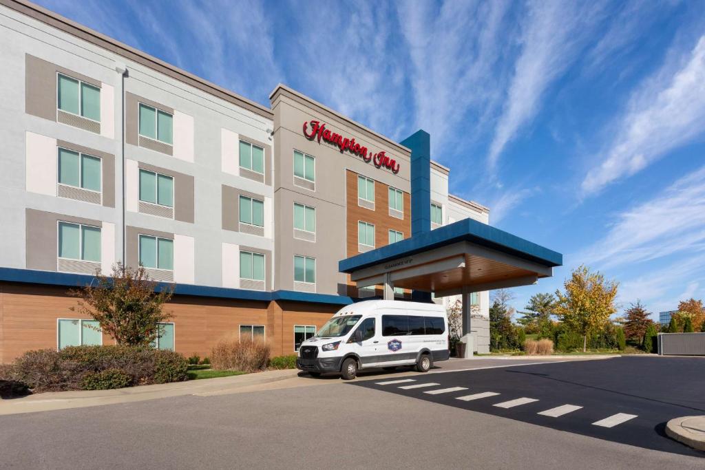 Hampton Inn by Hilton Nashville Airport Century Place, photo 1