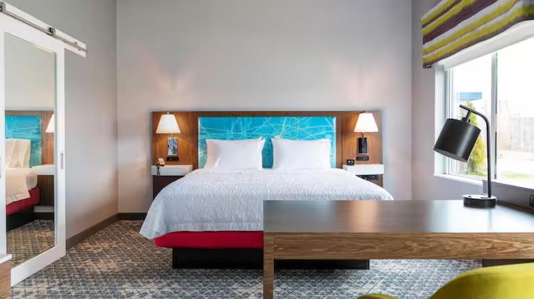 Hampton Inn by Hilton Philadelphia International Airport photo 3