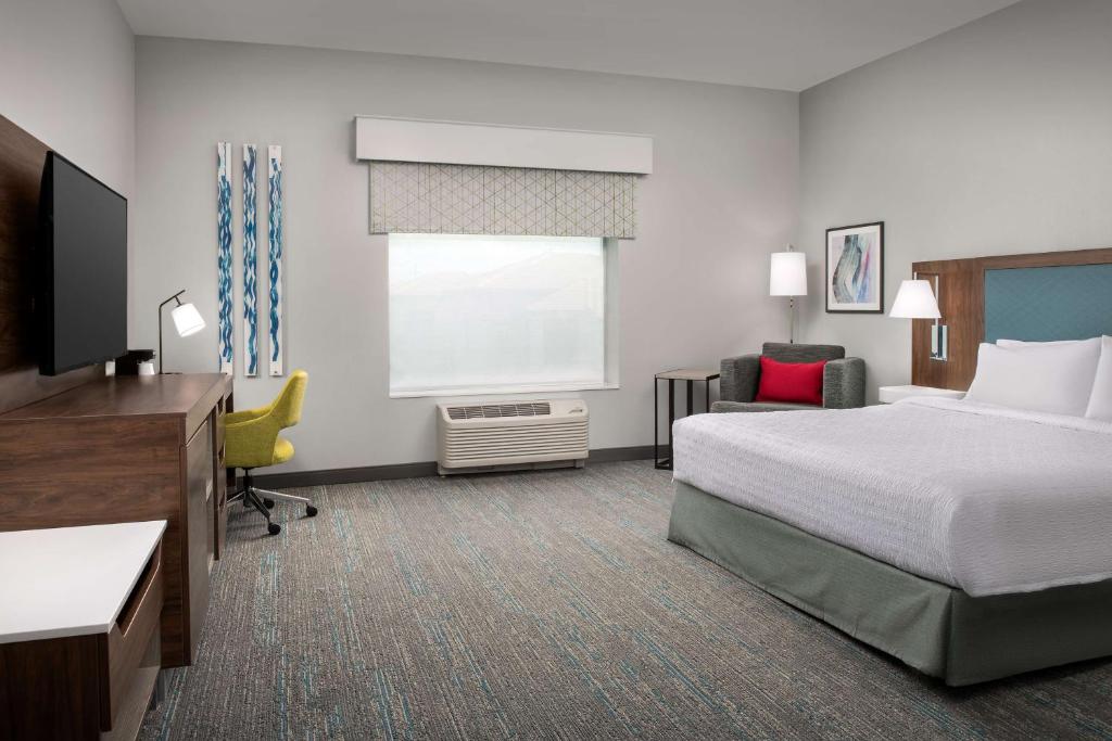 Hampton Inn Orlando Southeast Nona photo 2
