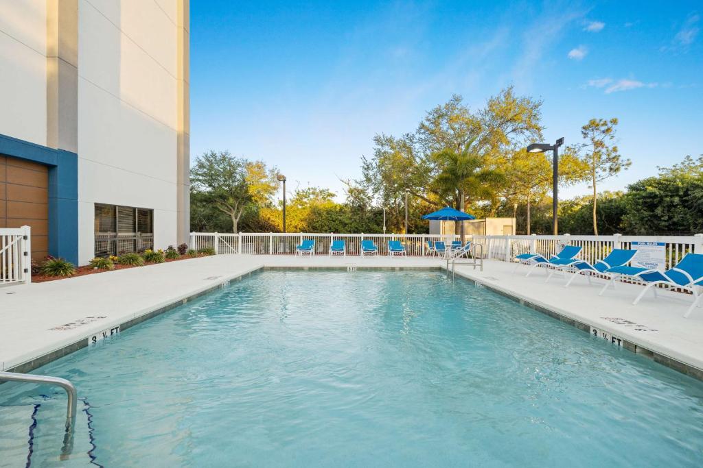 Hampton Inn Tampa-Veterans Expressway photo 4