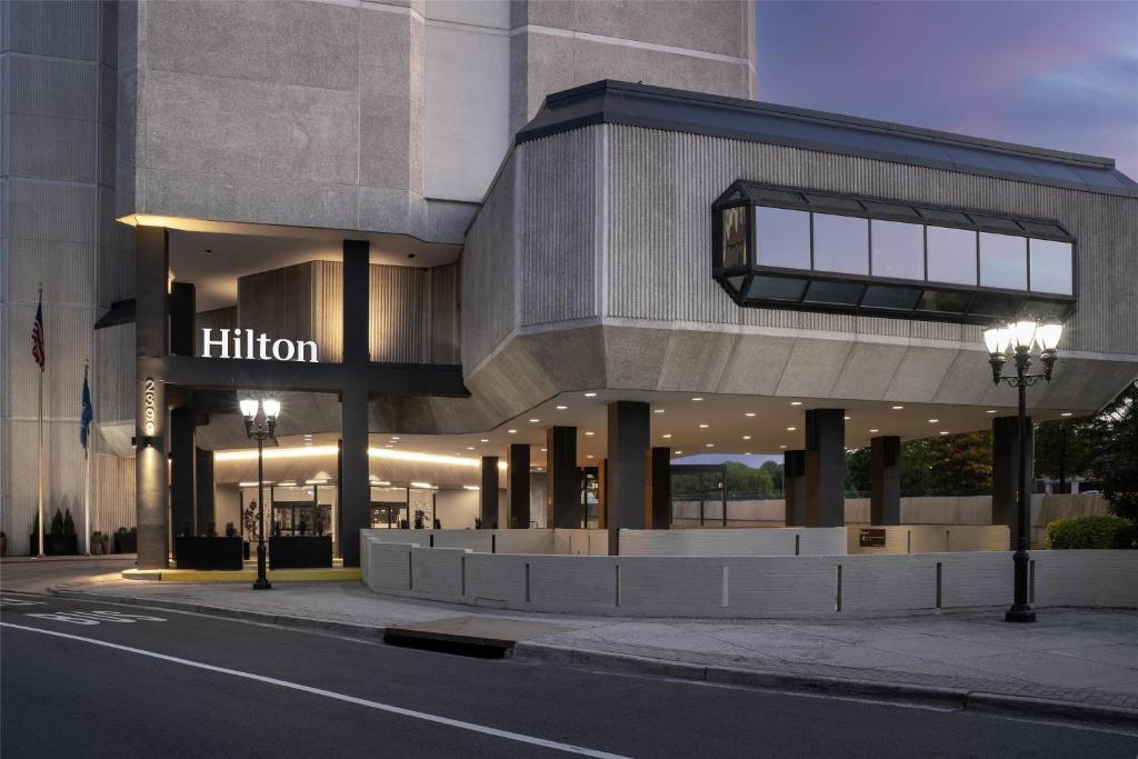 Hilton Arlington National Landing photo 4