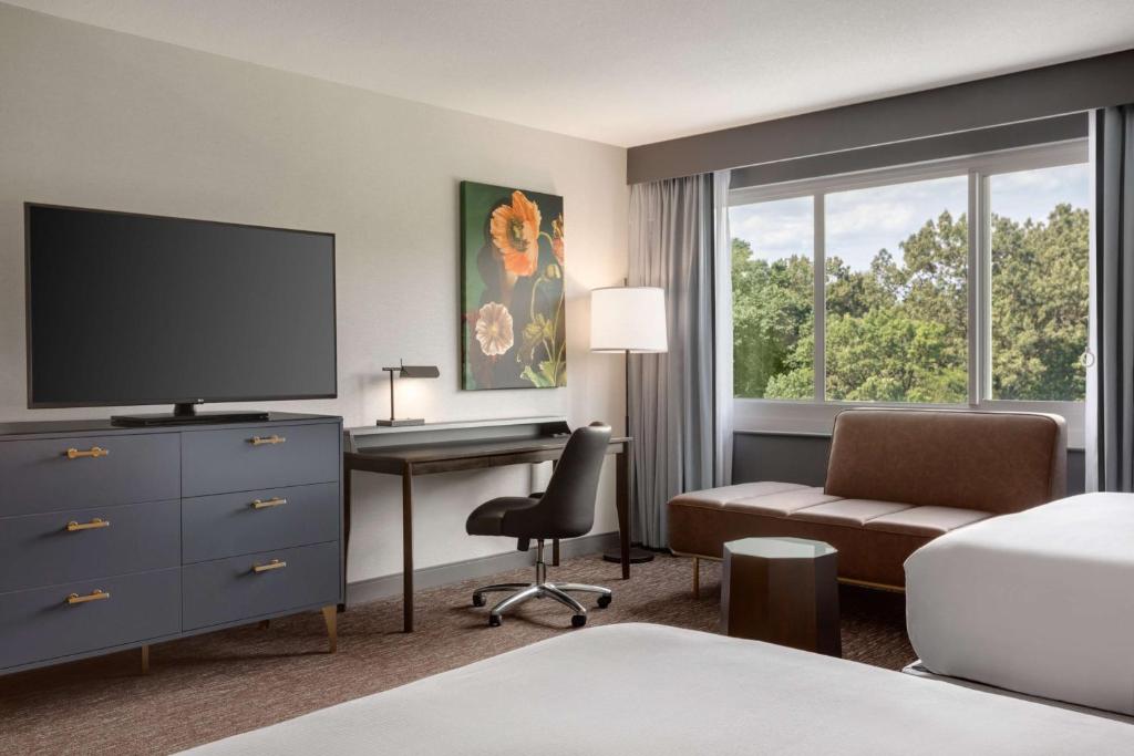 Hilton Baltimore BWI Airport photo 2