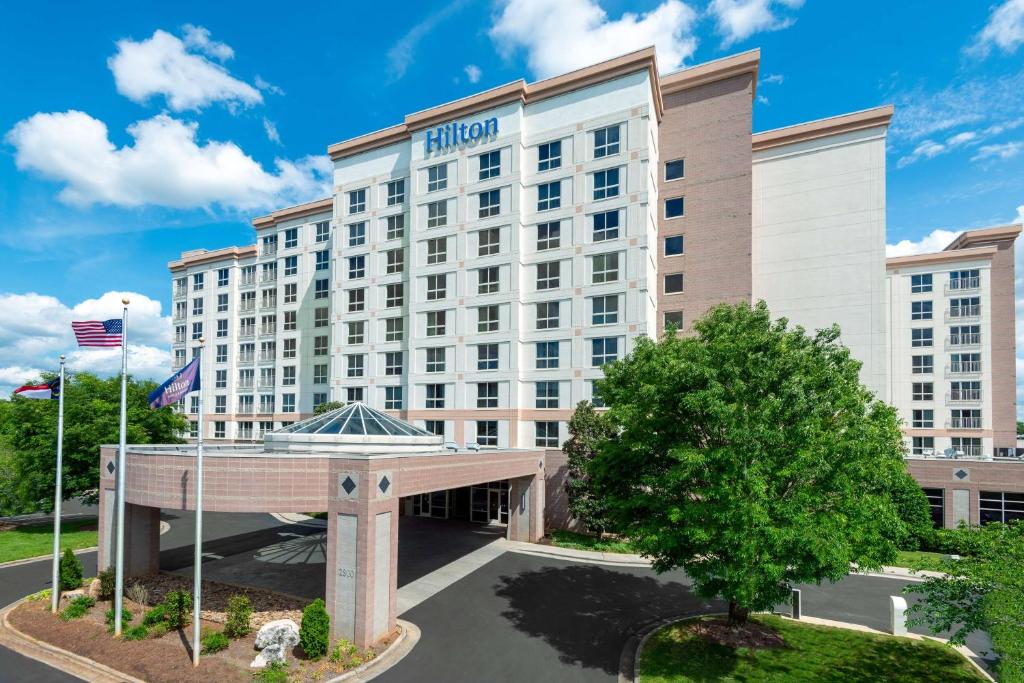 Hilton Charlotte Airport Hotel, photo 1