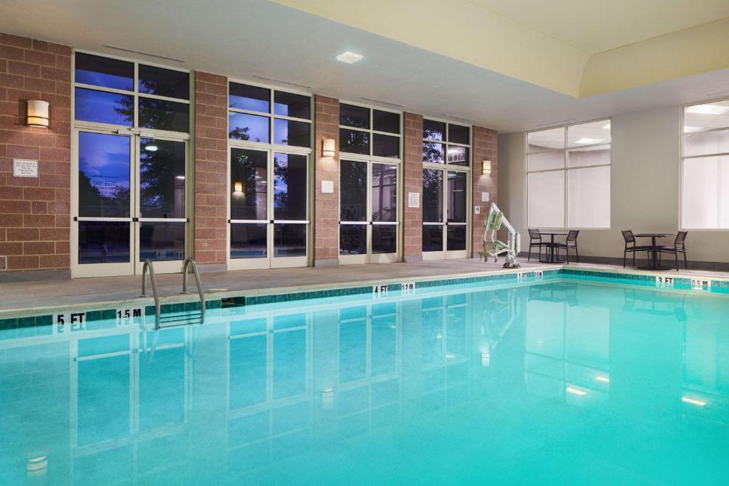 Hilton Charlotte Airport Hotel photo 4