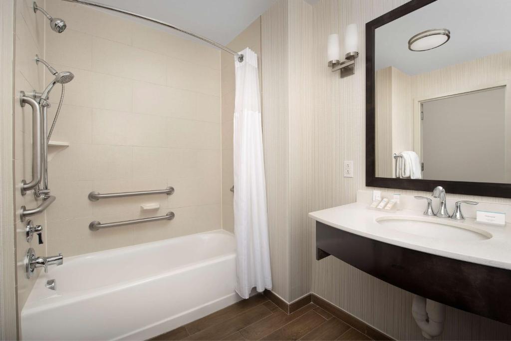 Hilton Garden Inn Charlotte Airport photo 3
