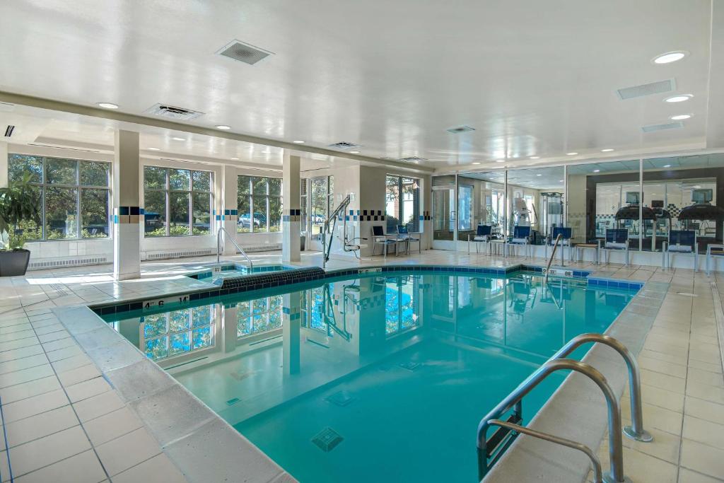 Hilton Garden Inn Detroit Metro Airport photo 4