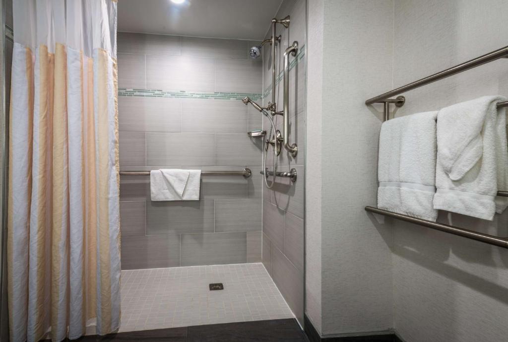Hilton Garden Inn Reagan National Airport photo 3