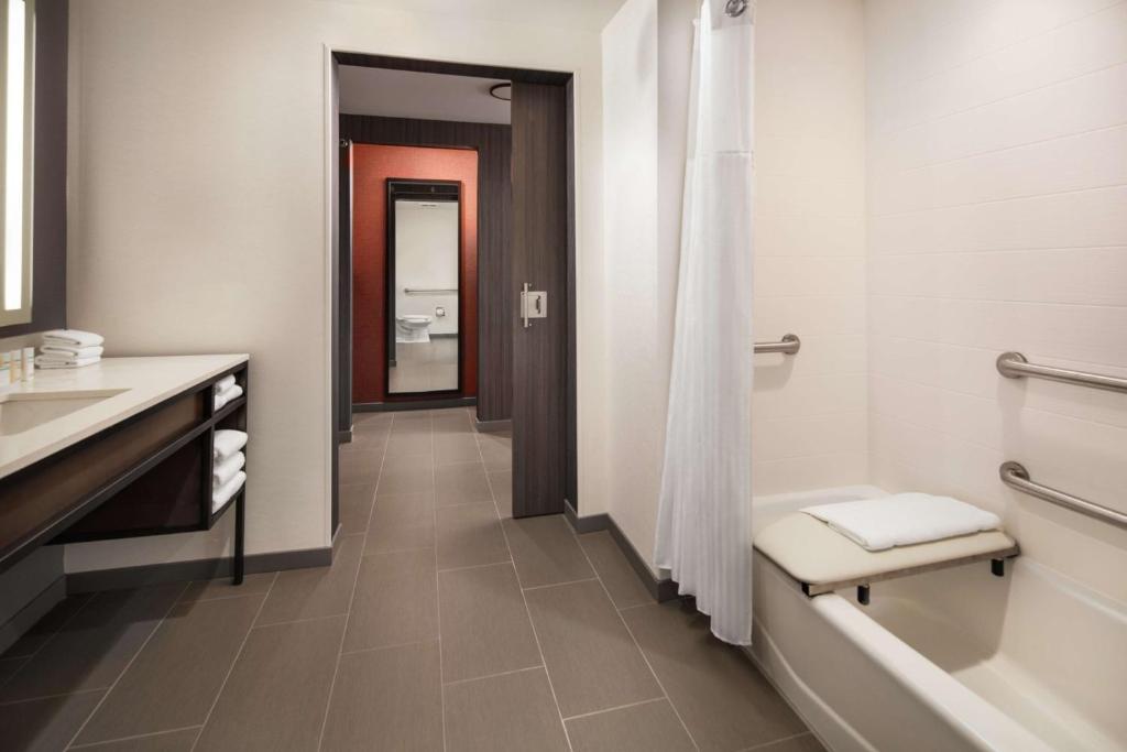 Hilton Garden Inn Sacramento Airport Natomas photo 3